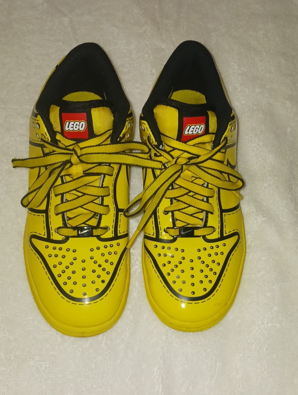 Lego Men’s Yellow and Black Lace-Up Sneakers